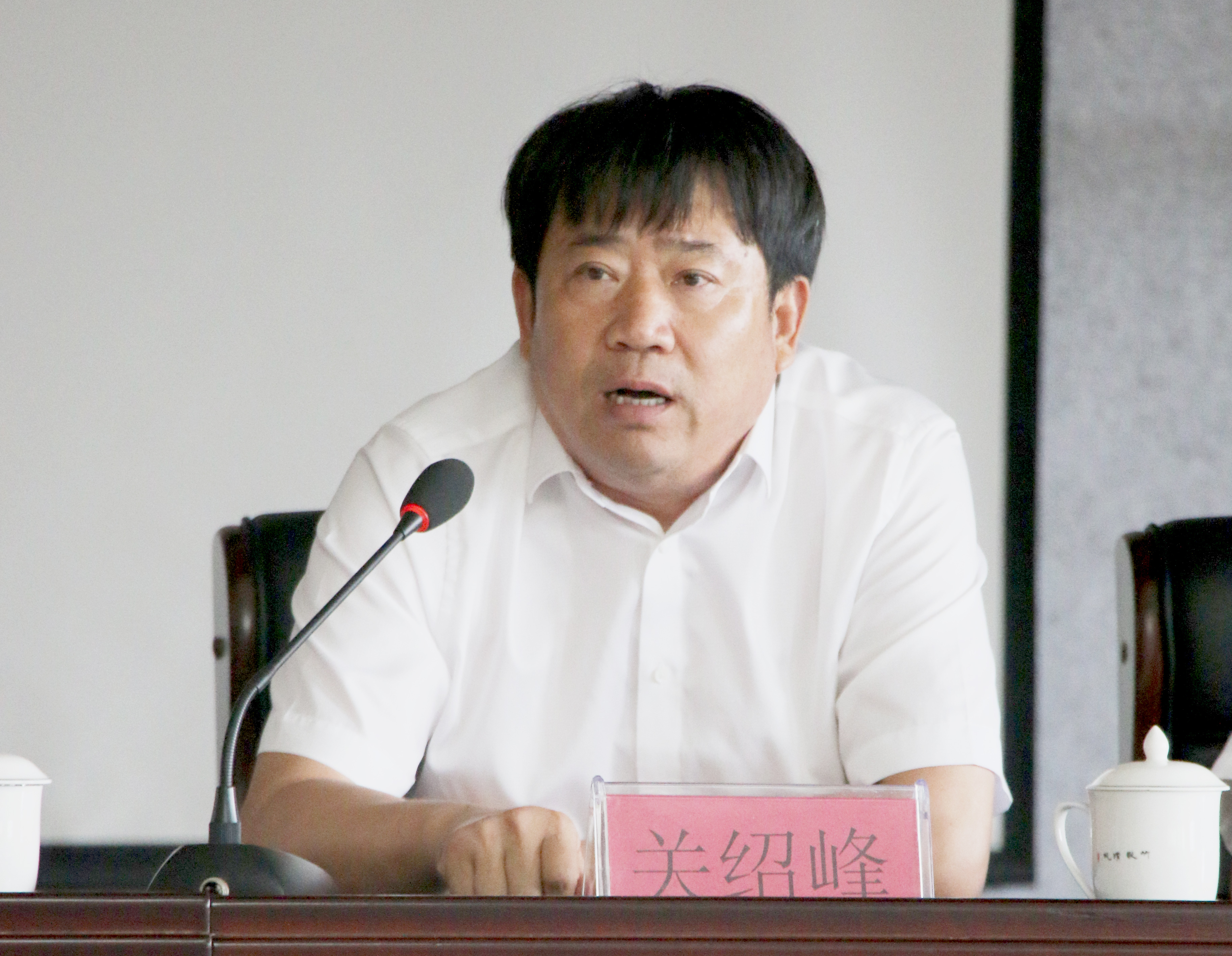 揚帆再起航 | 花花牛乳業(yè)集團養(yǎng)殖、飼料事業(yè)部2019上半年總結(jié)表彰暨下半年工作部署大會隆重召開