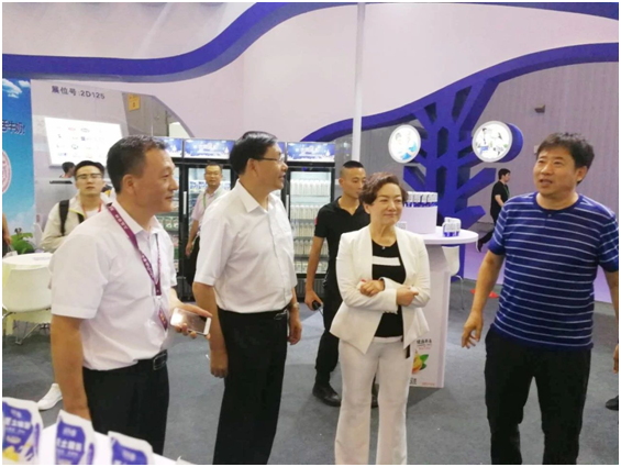 殊榮是奮斗的動力 花花牛榮獲三項大獎!!! 殊榮是奮斗的動力 花花牛榮獲三項大獎!!!