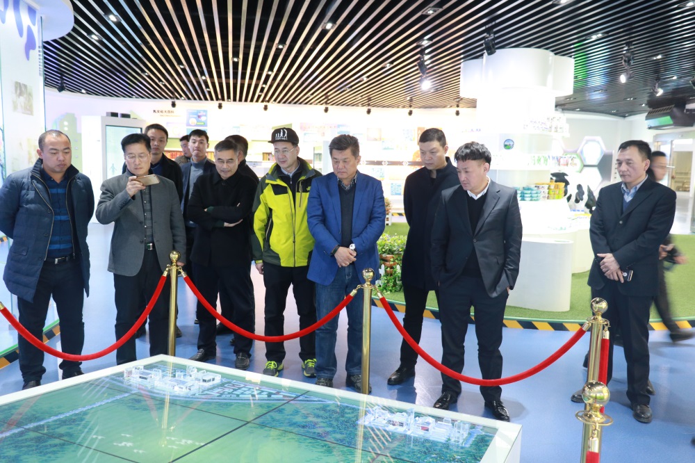 涉農(nóng)企業(yè)強(qiáng)強(qiáng)聯(lián)合，“抱團(tuán)取暖”共迎企業(yè)發(fā)展的春天